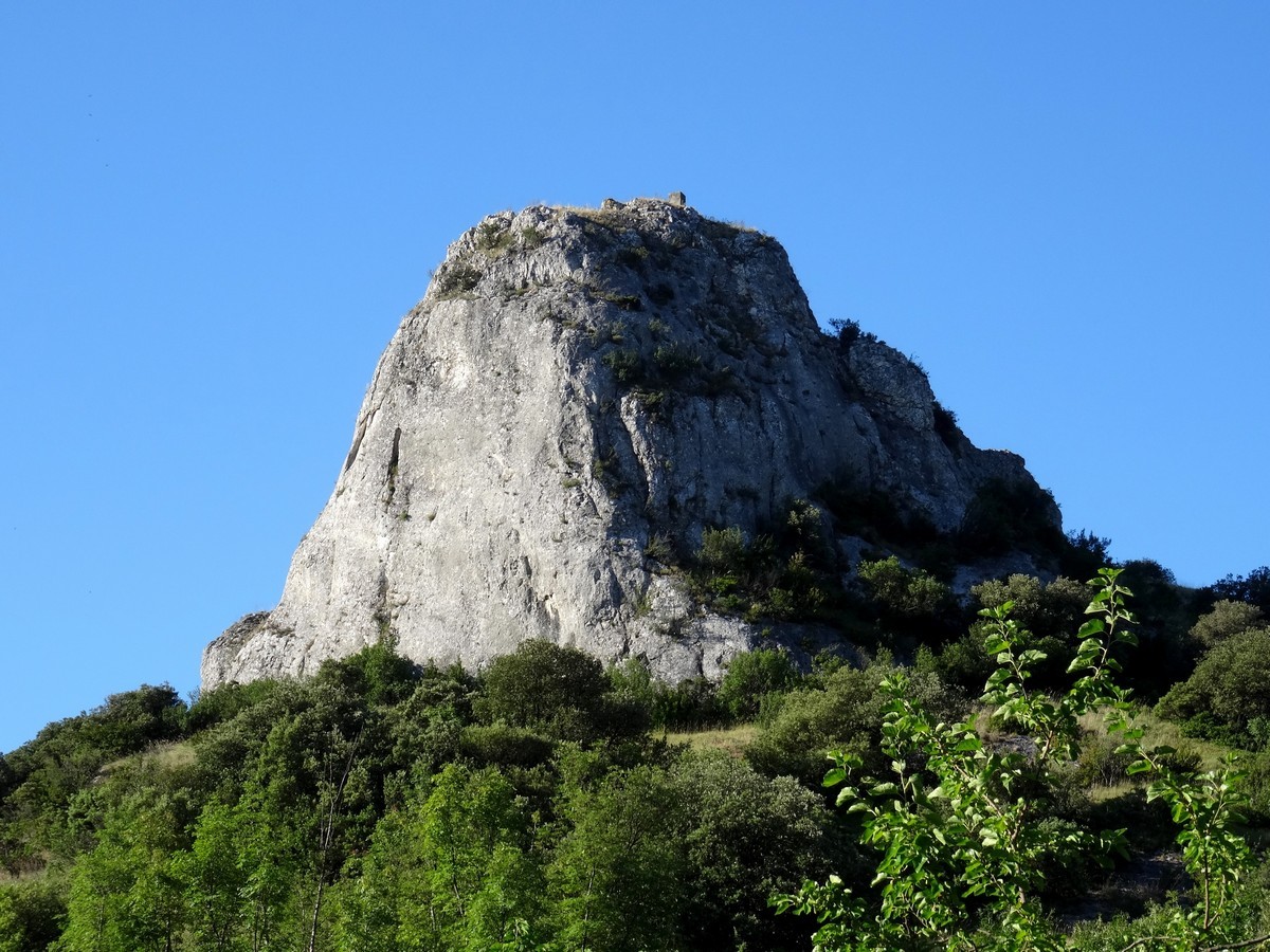 Piton rocheux de la montagne Saint-Michel.