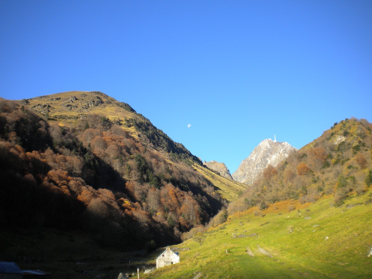 Le Pic du Midi de Bigorre depuis les cabanes de Tramazaygues