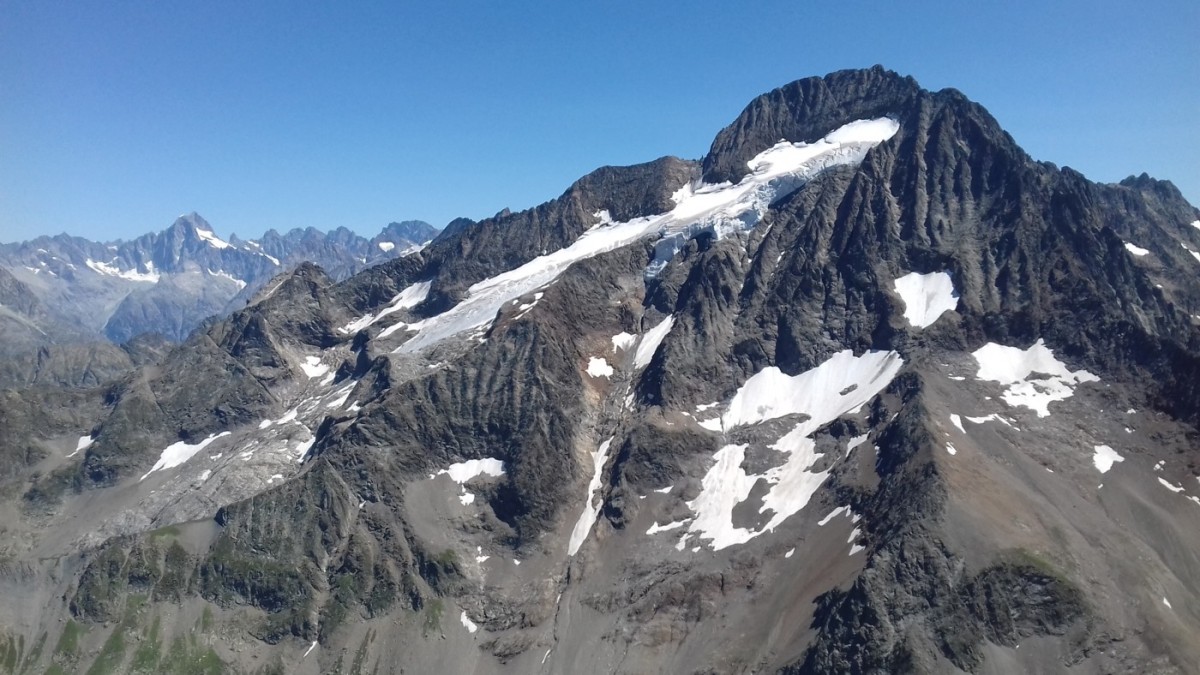 La Roche de la Muzelle et son glacier, depuis le sommet de la Muraillette.