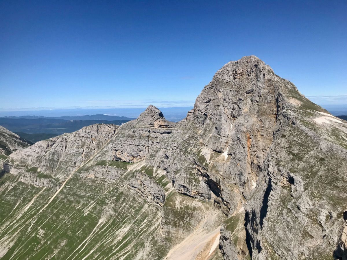 Grande et Petite Moucherolle à traverser, depuis la crête d'Agathe