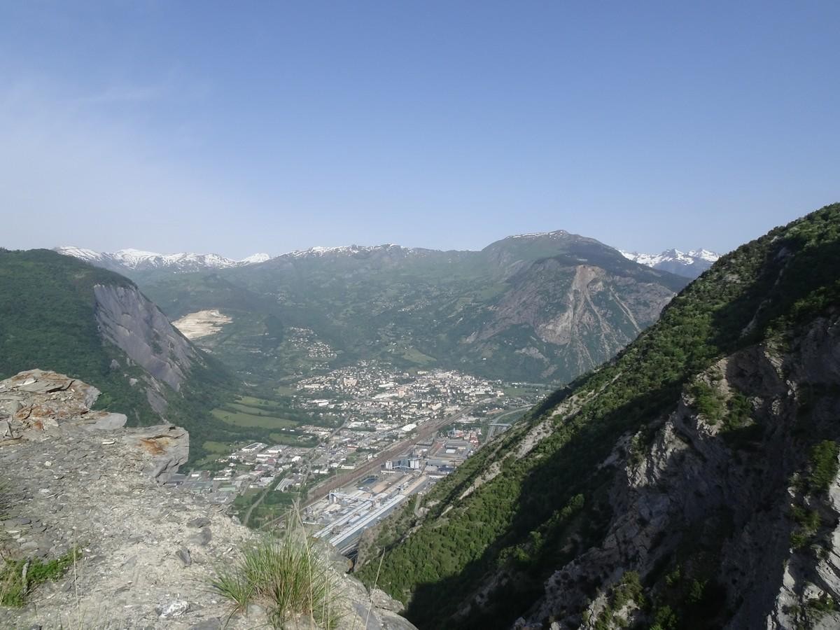 Pointe de Char d'Osset : regard sur la vallée
