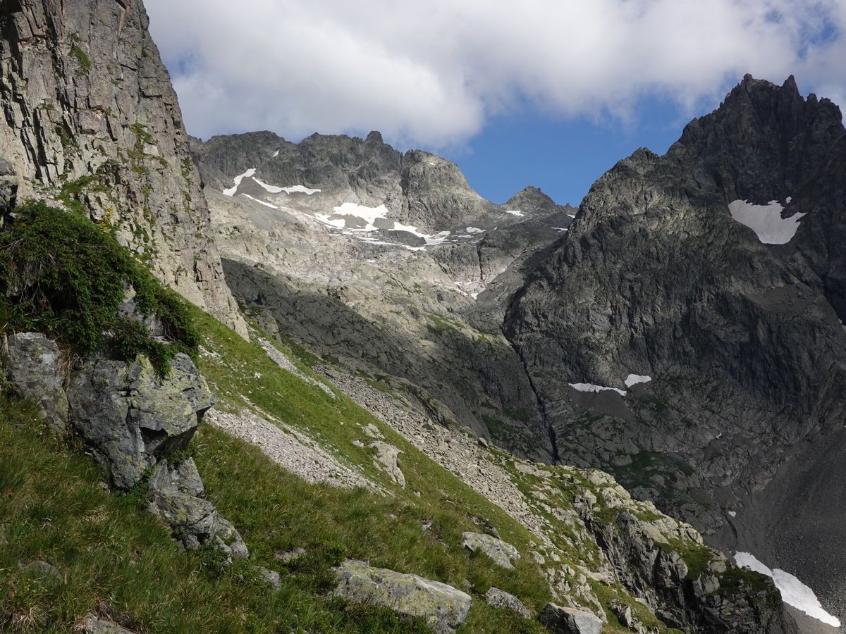 L'envers des Aiguilles Rouges, solitude garantie dans un décor sauvage...