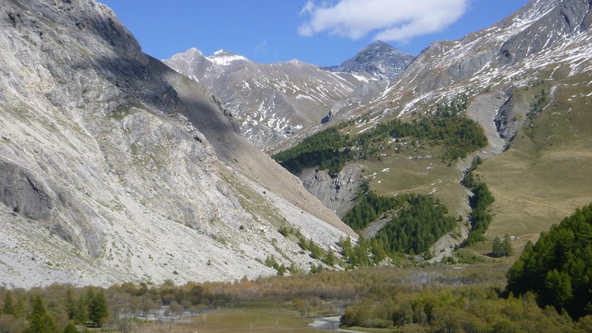 La pointe de Cornascle enneigée, située à gauche du Bric de Rubren, vus depuis le sentier de la combe Brémont
