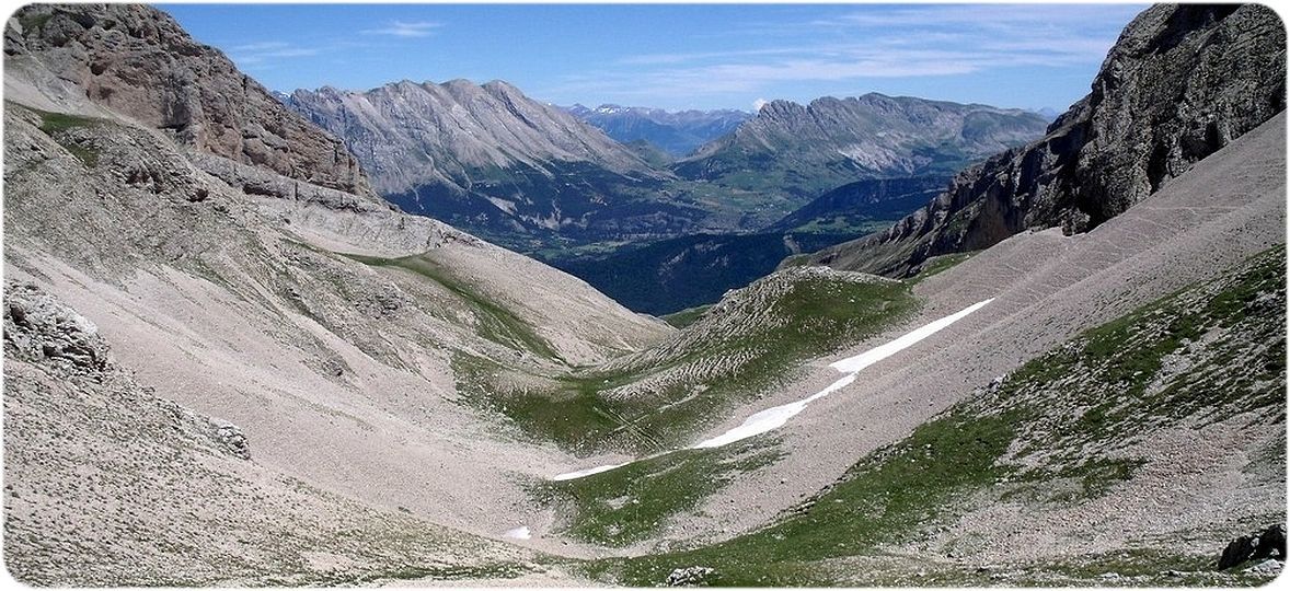 Le Vallon de Truchières et le Col du Noyer.