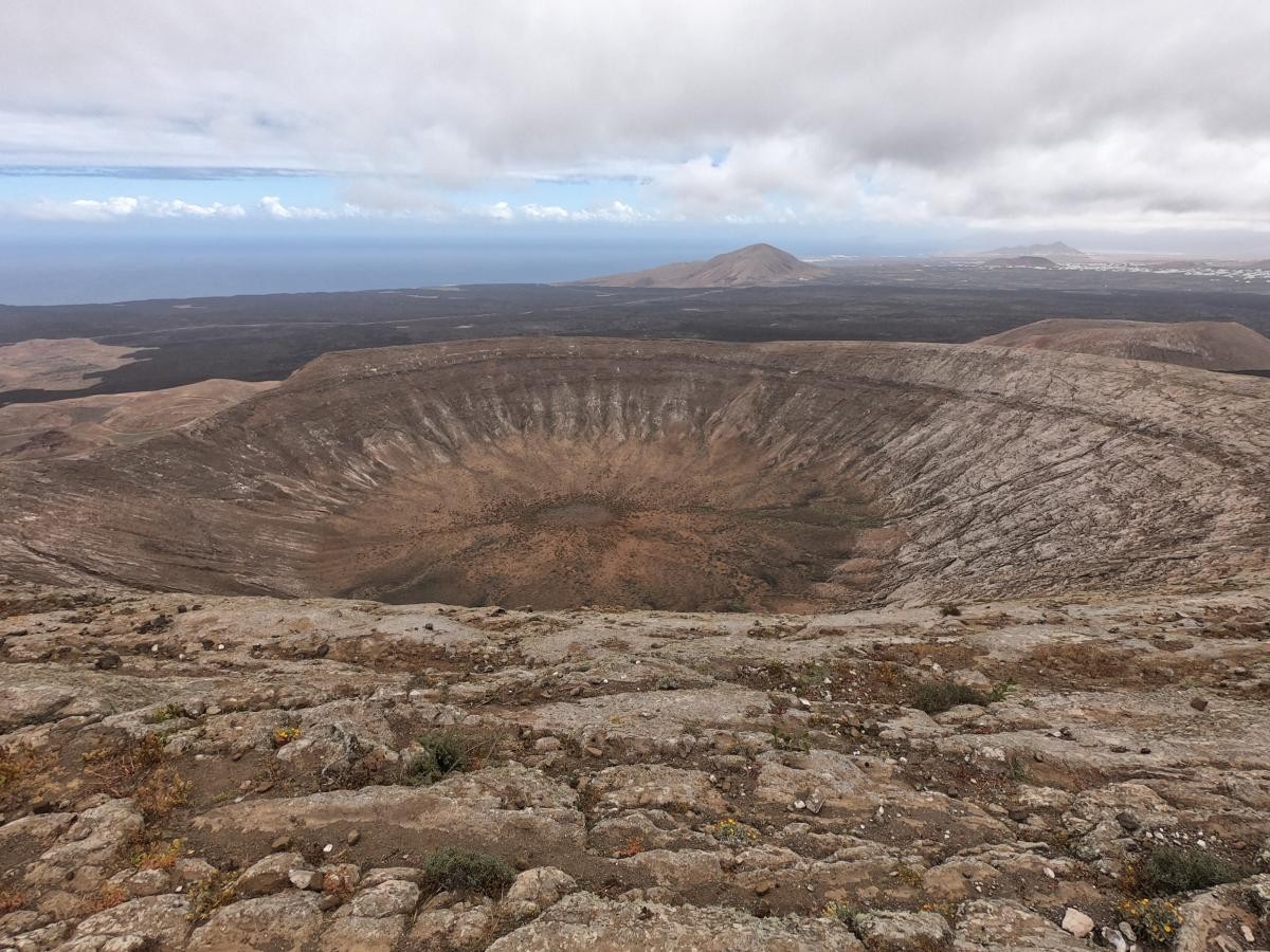 L'immense cratère de la Caldera Blanca