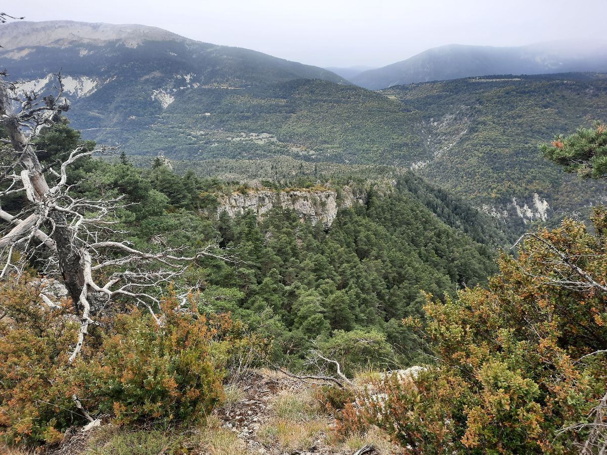 Les falaises où se cachent la grotte