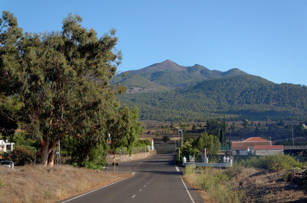 Pico Birigoyo vu des environs du centre de visiteurs du Parc National