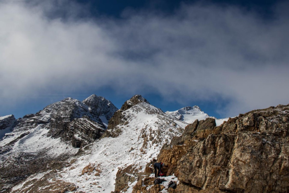 Vers les Cimes du Grand Sauvage, le Mont Péaiaux et le Pic de l'Etendard vu du sommet