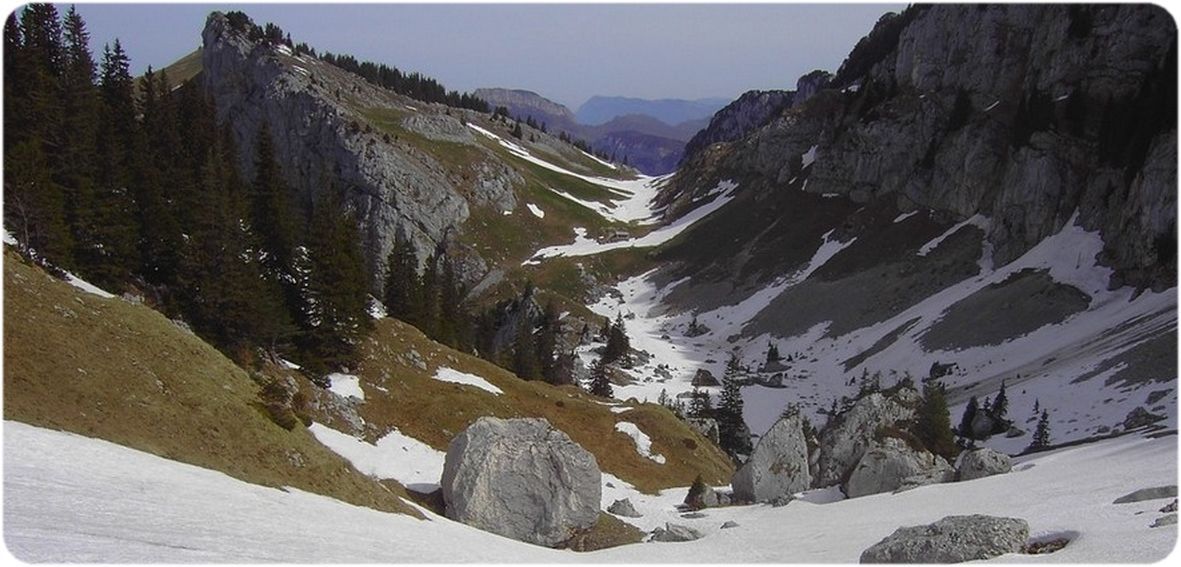 Le Col de Bovinant depuis le Col de Mauvernay.