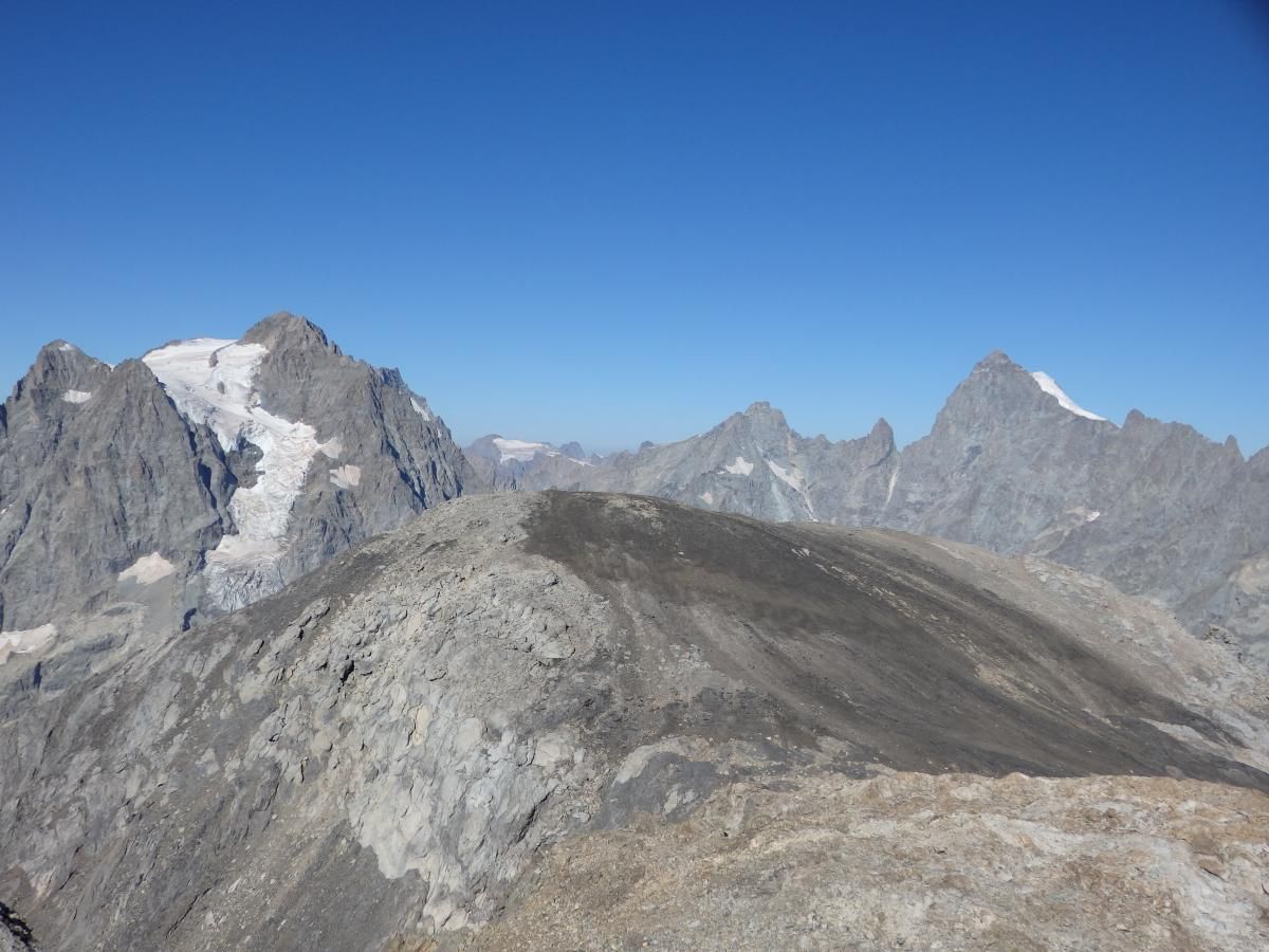 Pic de la Feste (3430m) vu du Pic de Séguret (3438m)