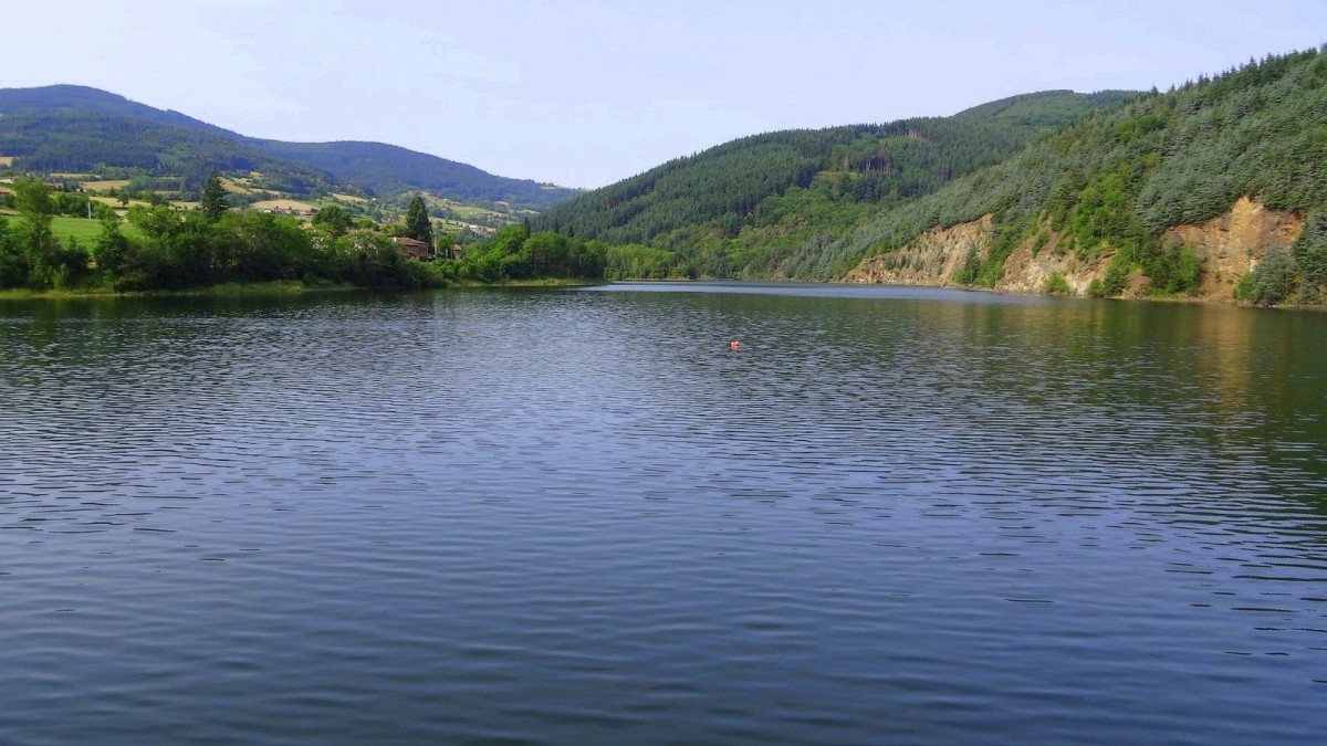 Lac de retenue du Dorlay.