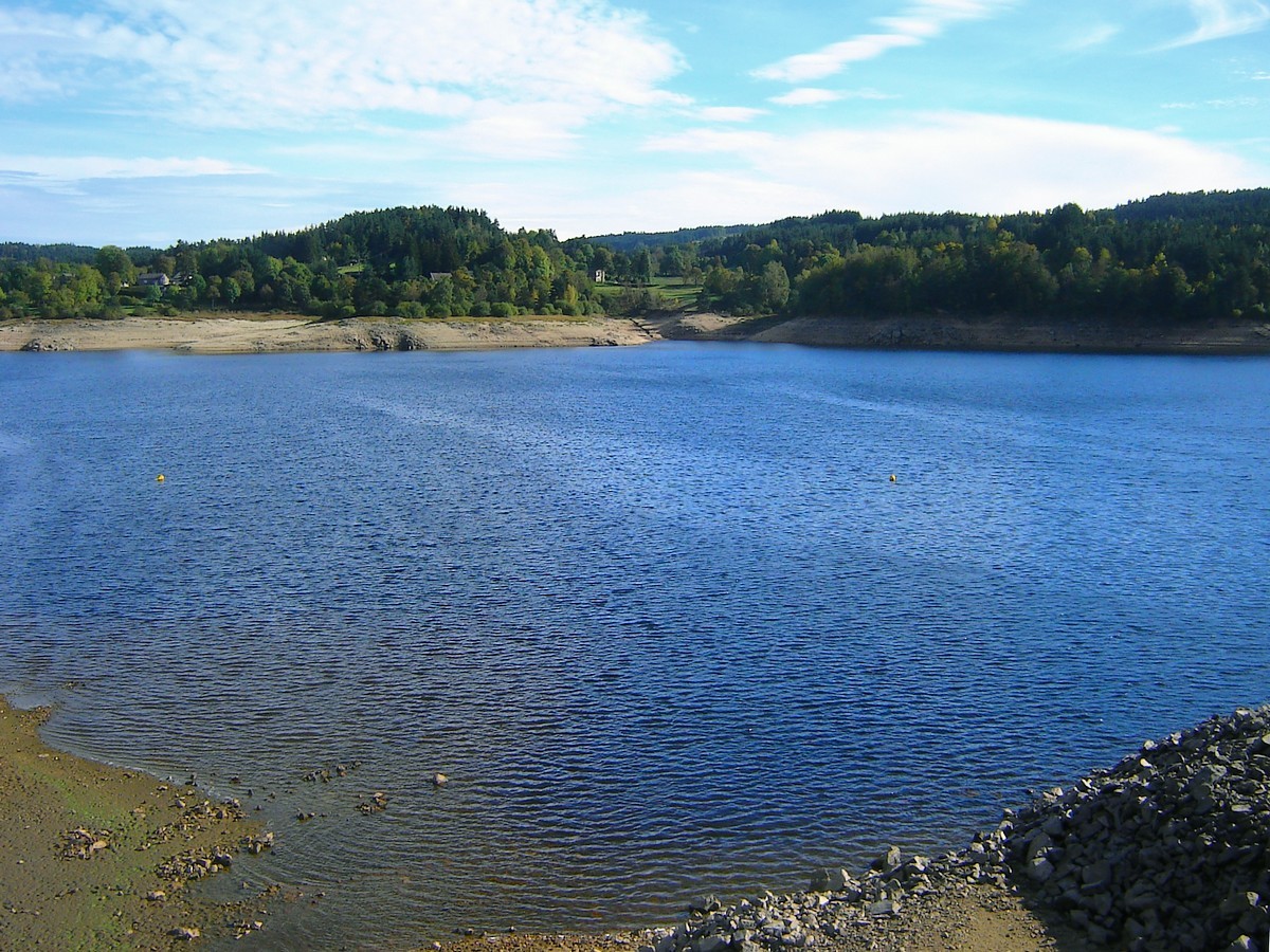 Le lac de retenue de Lavalette.