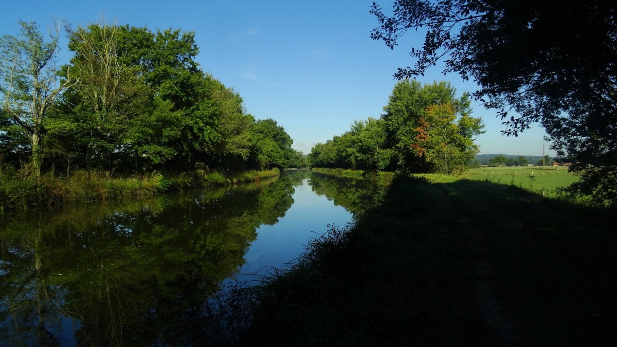 Canal de Roanne à Digoin.