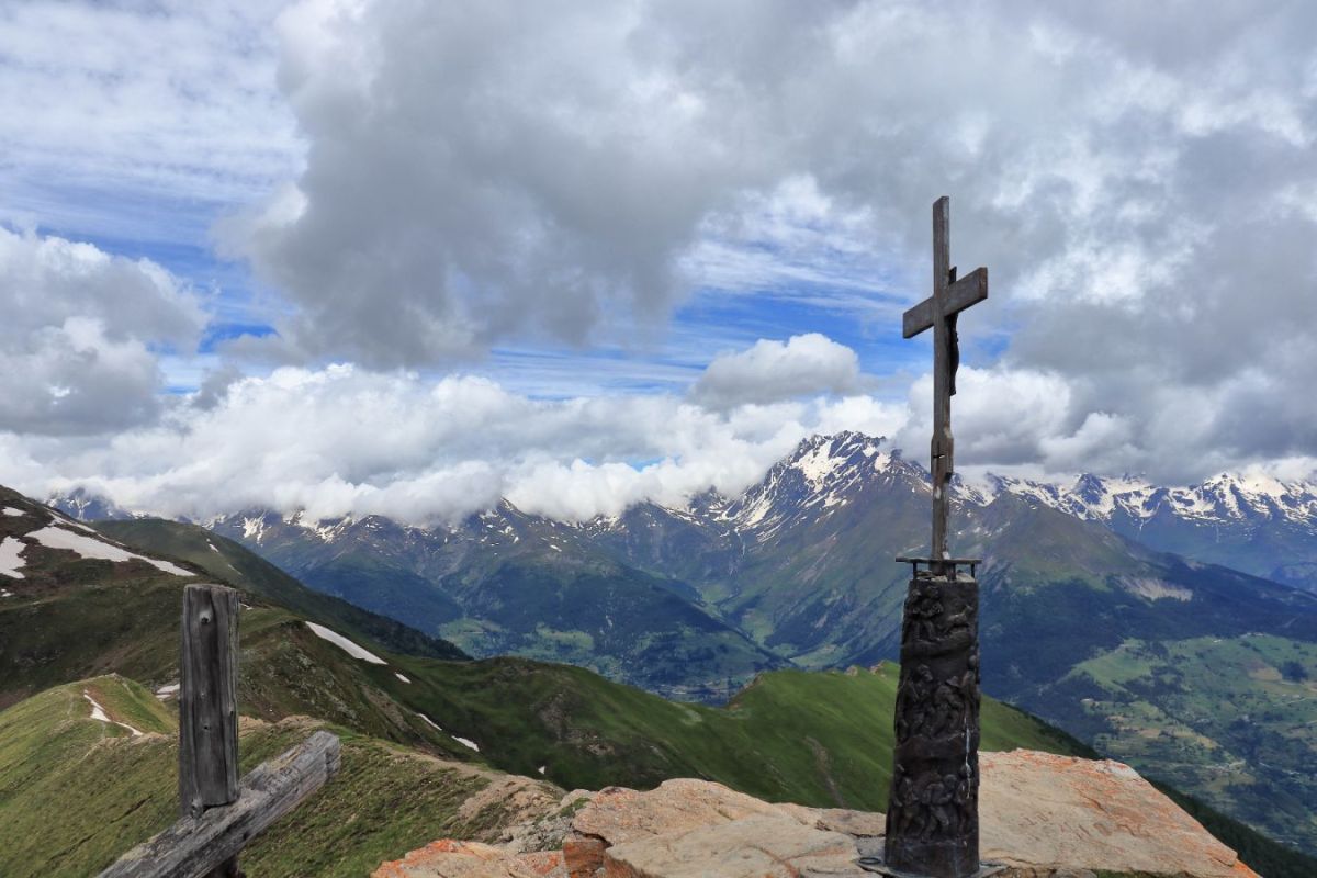 Sommet, sur fond de Mont Vélan