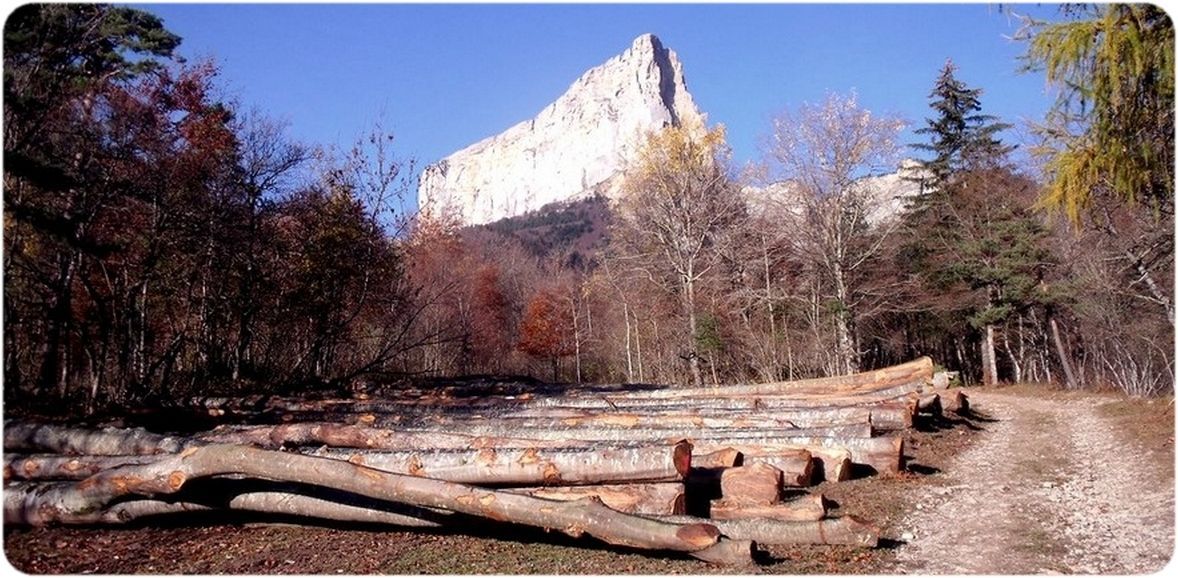 Mont Aiguille du point IGN 1023.