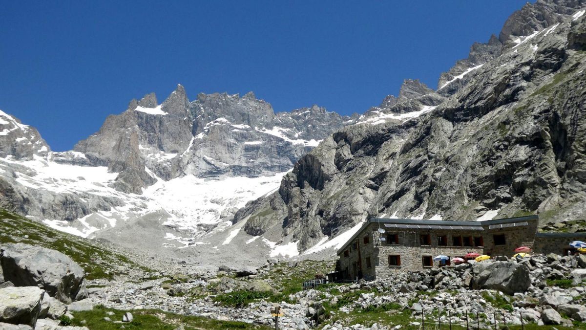 Le refuge et la Meije.