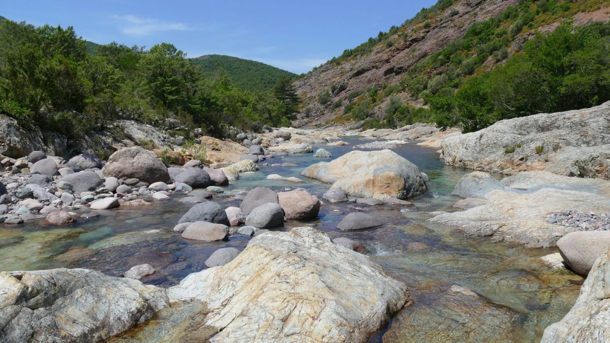 Boucle de Prunicciale - Vallée du Fango - Randonnée Massifs de Corse ...