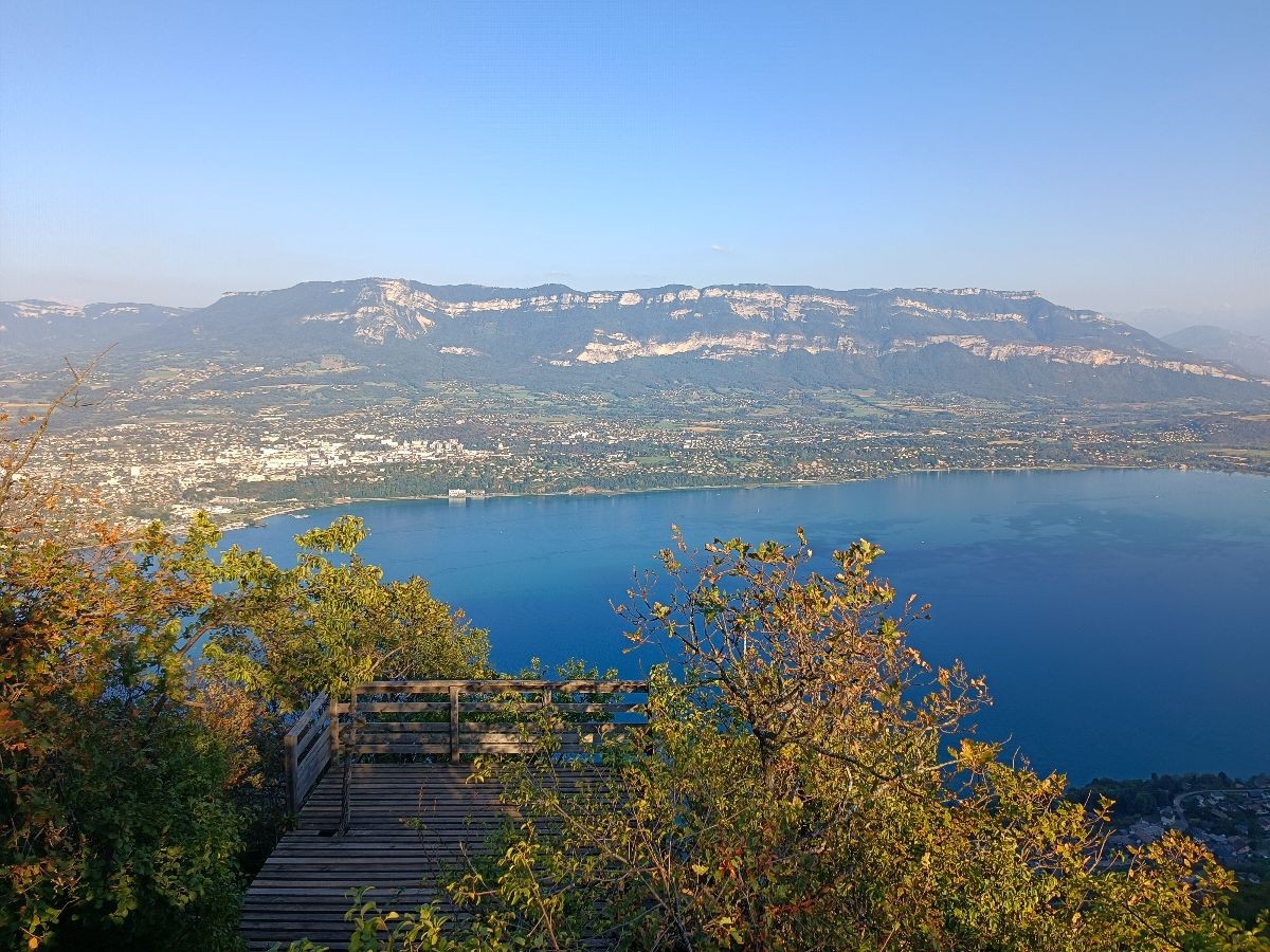 Une vue sur le lac du Bourget tout le long du parcours !