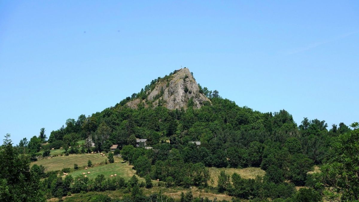 Suc (ou Rocher) de Chapteuil, vu du sud-est 