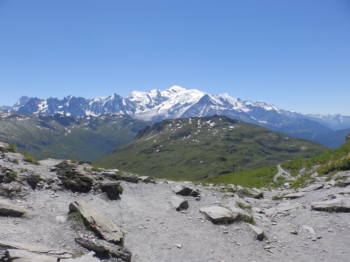 Le massif du Mont Blanc vu du Col d'Anterne.