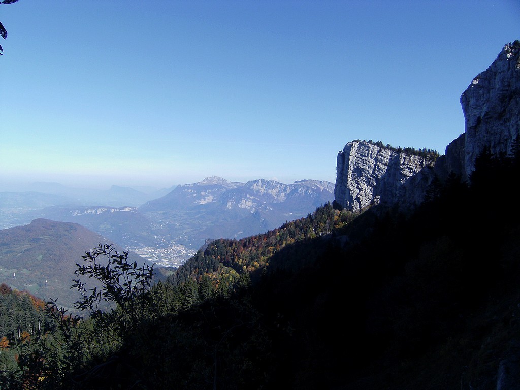 Regard sur la Vallée de l'Isère et le Voironnais
