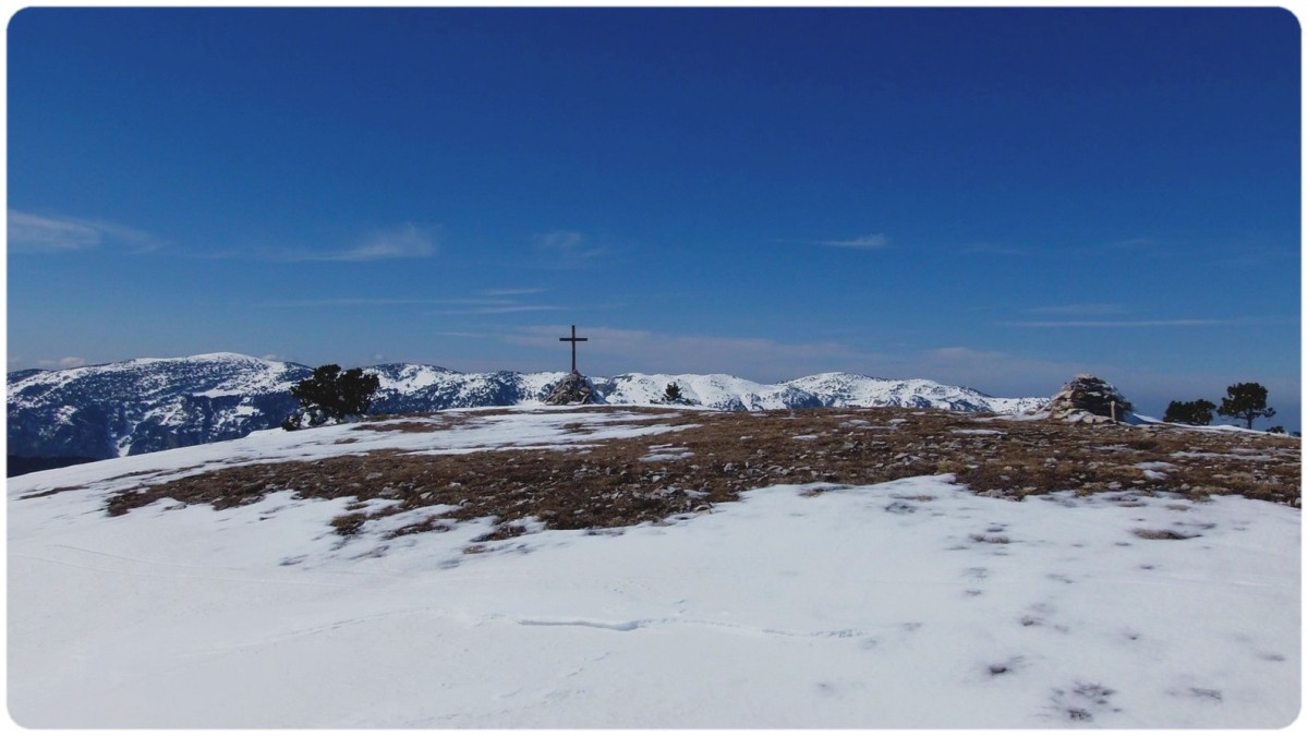 La Croix du Lautaret regard sur la Montagne du Glandasse.