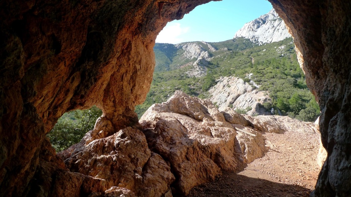 Une grotte provençale 