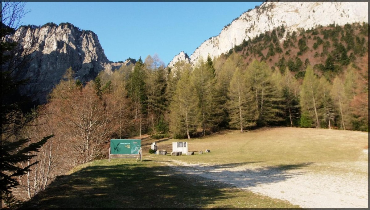 Au parking des Fourchaux.