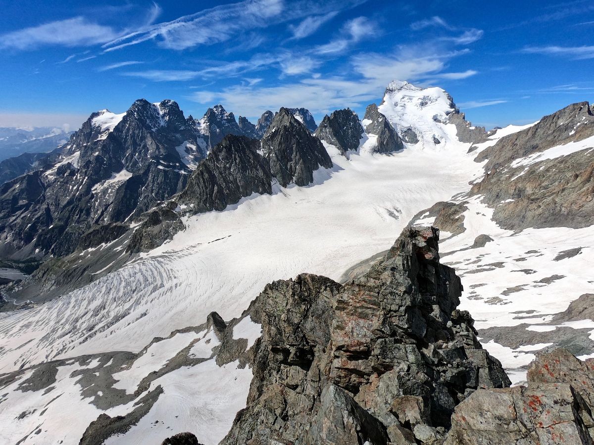 Pic Du Glacier Blanc 3527m Par Le Versant Sud Et L ar te Est voie Pic Du Glacier Blanc 3527m Par Le Versant Sud Et L ar te Est voie