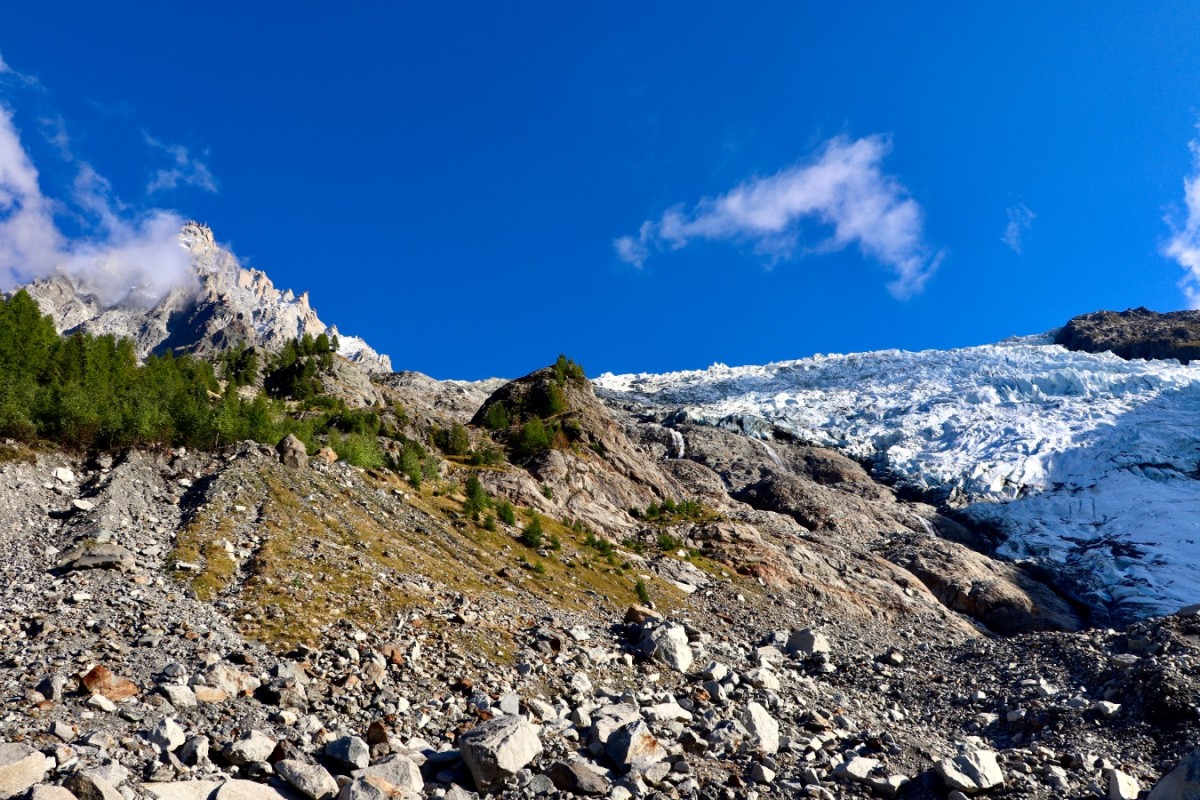 Le Glacier des Bossons et l'Aiguille du midi depuis la moraine