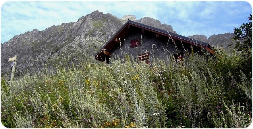 Cabane des Chalanches