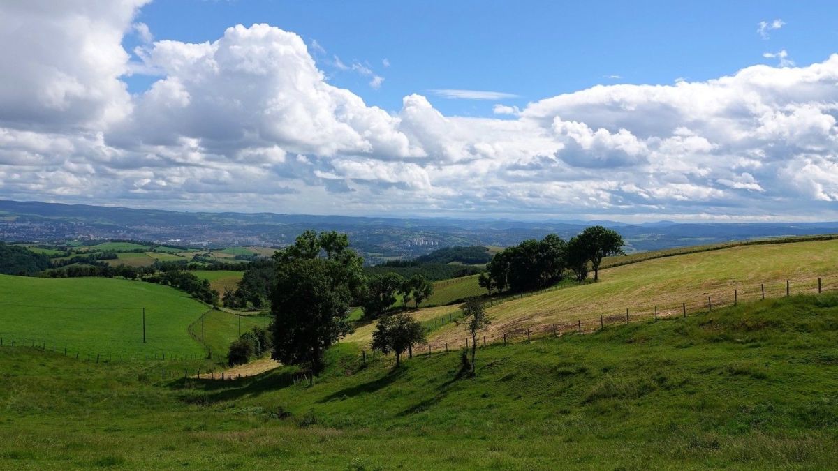 Vers Saint-Étienne et les volcans du Velay