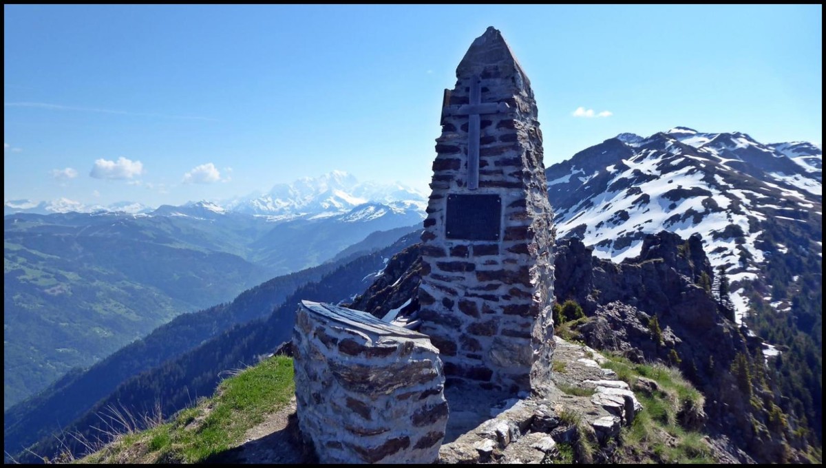 Sommet de la Roche Pourrie et sa vue Mont Blanc