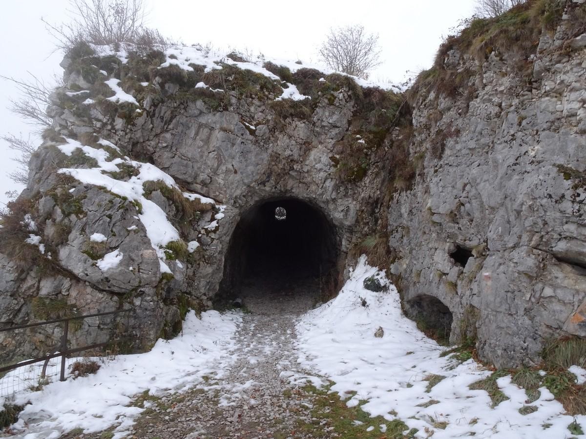 Le tunnel des anciennes batteries du Fort du St-Eynard