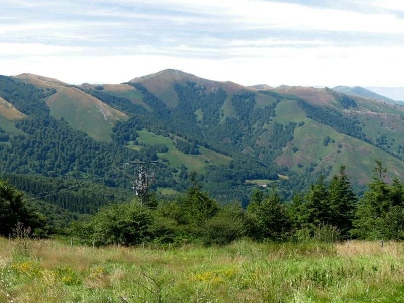 Le Laurigna 1279m vu depuis la table d'orientation du port d'Ibañeta 