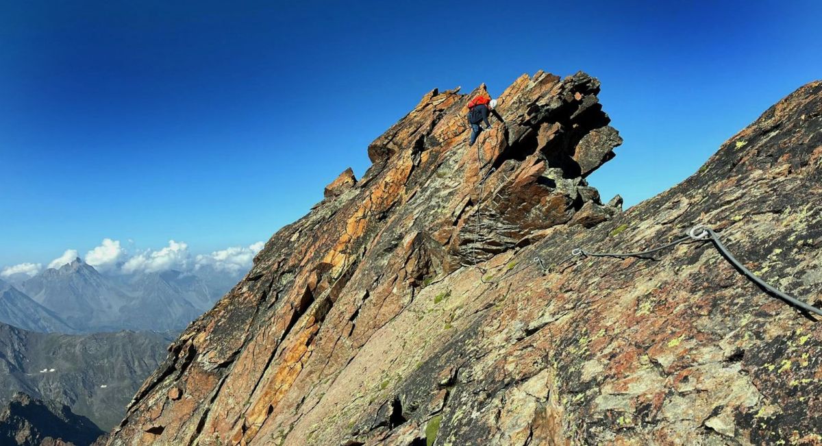 La plus haute Via Ferrata d'Europe mène au sommet du Monte Emilius (3559m)