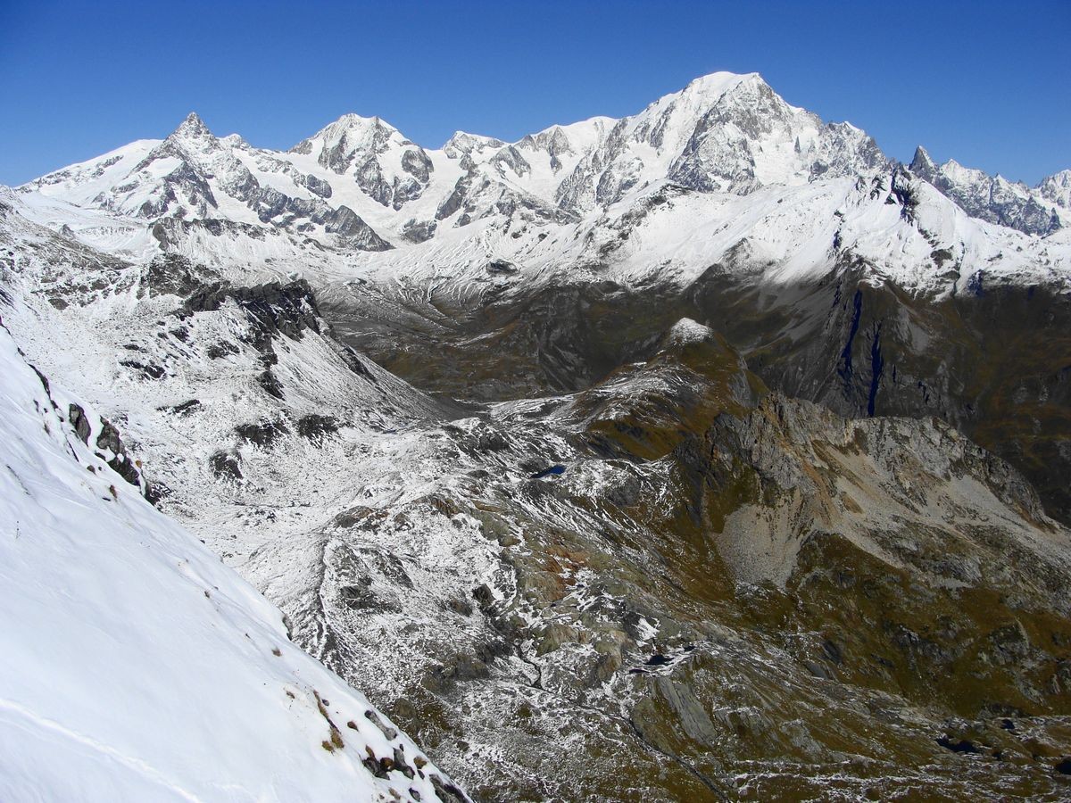 Vue spendide sur le massif du Mont Blanc.