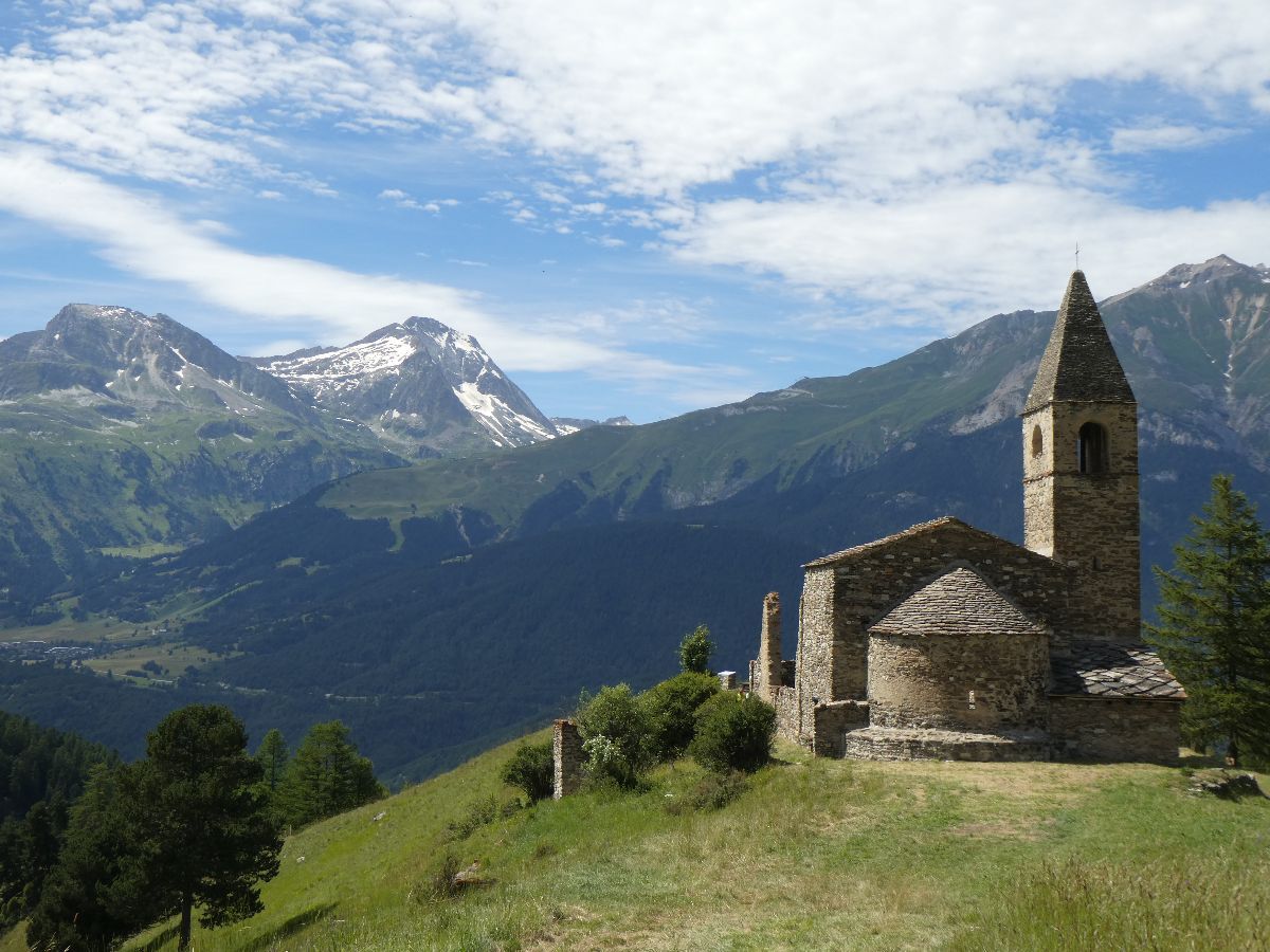 Aiguilles pointées vers les cieux !