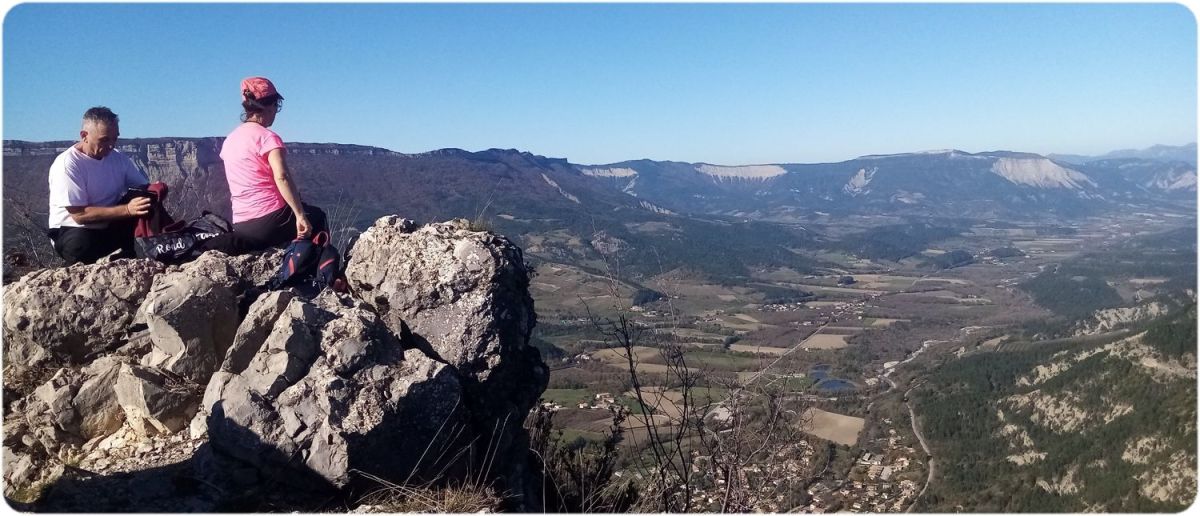 Pic de Luc, fantastique belvédère sur la Vallée de la Drôme.