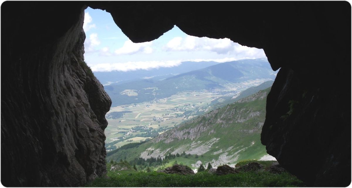 Dans la Grotte aux Ours.