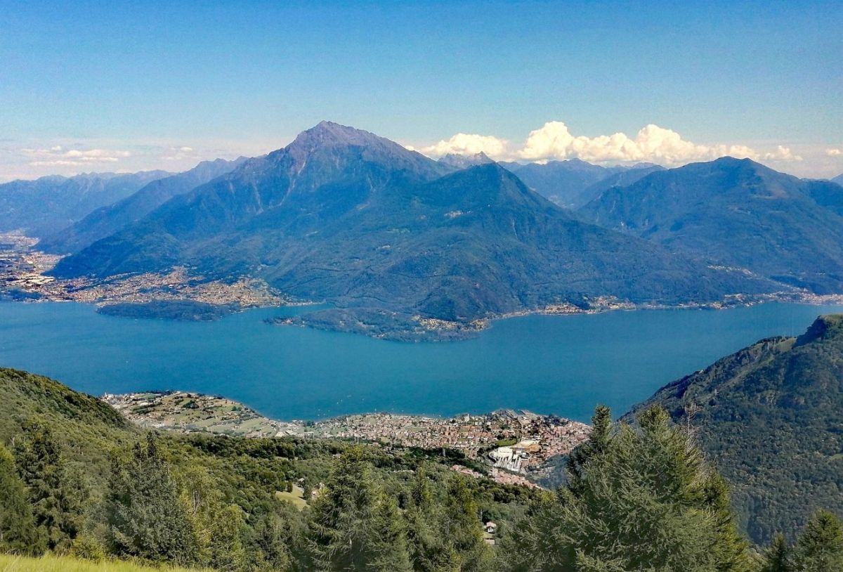 L'importante proéminence du Monte Legnone au-dessus du Lac de Come !