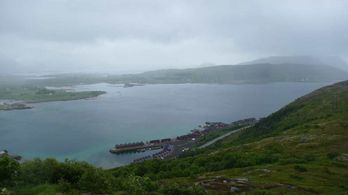 En cours de montée à l'Offersøykammen un jour de météo plus que quelconque.