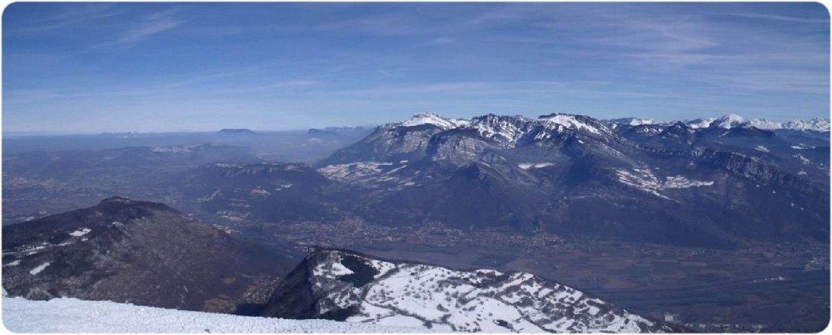 Regard sur la Chartreuse de la Buffe.