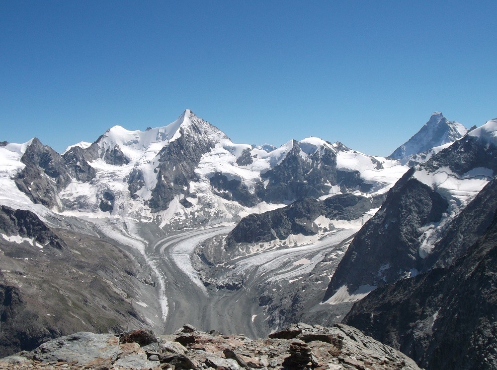 Ober Gabelhorn (4063m) et Matterhorn (4478m).
