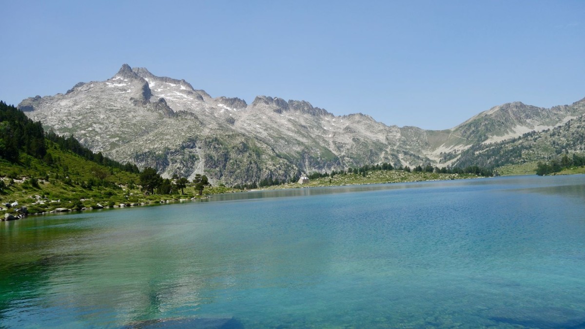Lac d'Aumar sous le Pic de Néouvielle