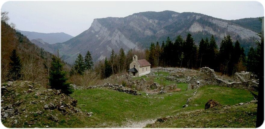 La Chapelle sur le site de Valchevrière