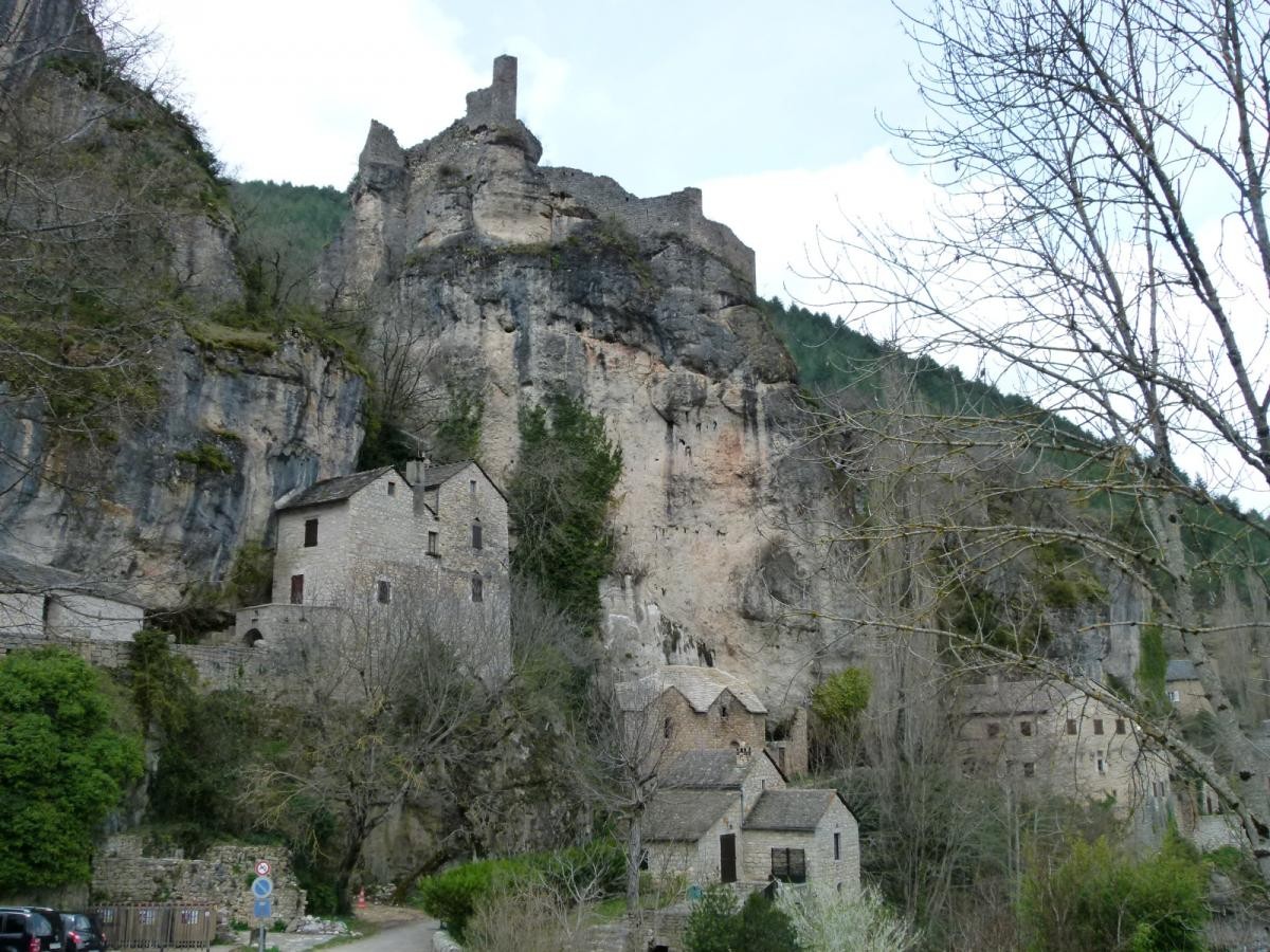 Sur le sentier des Gorges du Tarn : Castelbouc