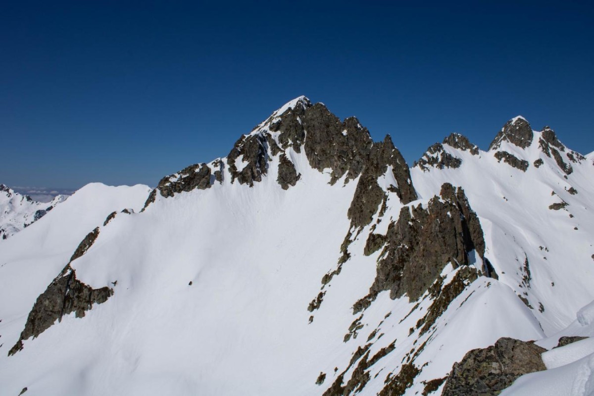 Le versant Sud-Est du Pic Nord du Merlet, depuis le Gros Rocher (2458m) !