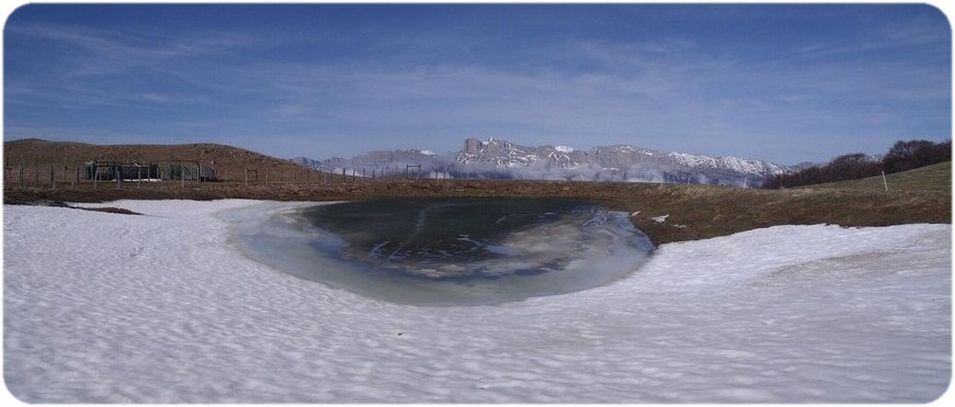 Depuis le Grand Lac, vue sur le Vercors