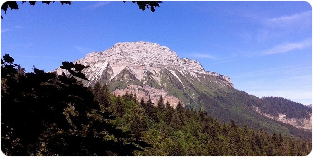 Regard émerveillé sur Chamechaude.